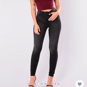 Fashion Nova high waisted skinny jeans